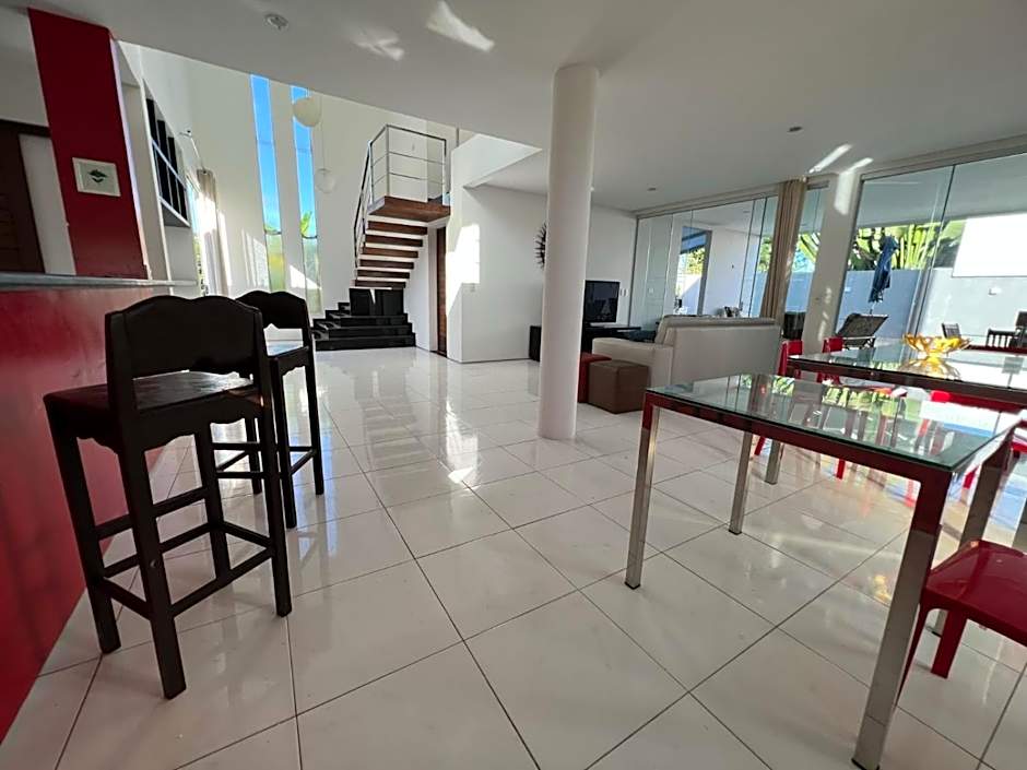 casa de praia com piscina para famílias