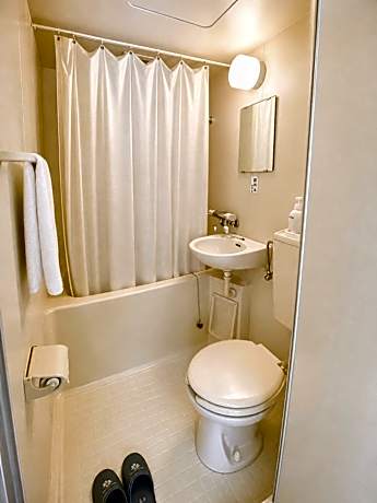Twin Room with Bathroom
