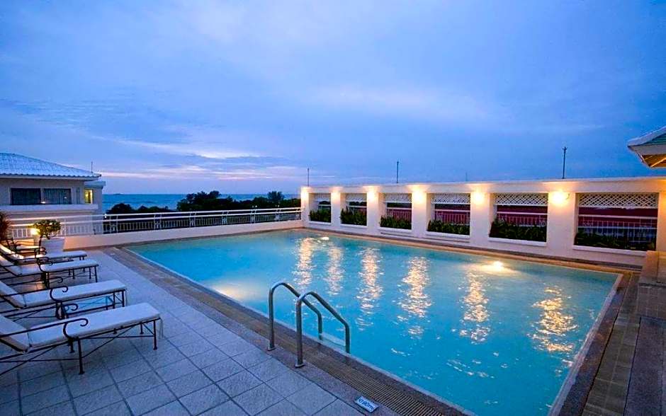 Classic Kameo Hotel and Serviced Apartments Sriracha