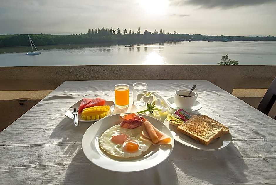 Krabi City Seaview Hotel