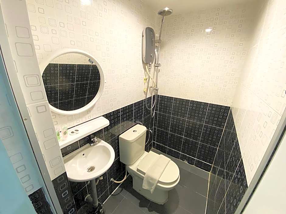 1108 Hotel Sungkai