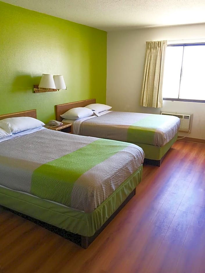 Motel 6-Fargo, ND - South