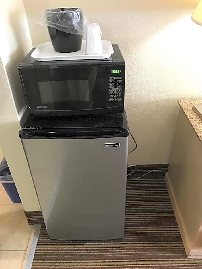 Crystal Inn and Suites