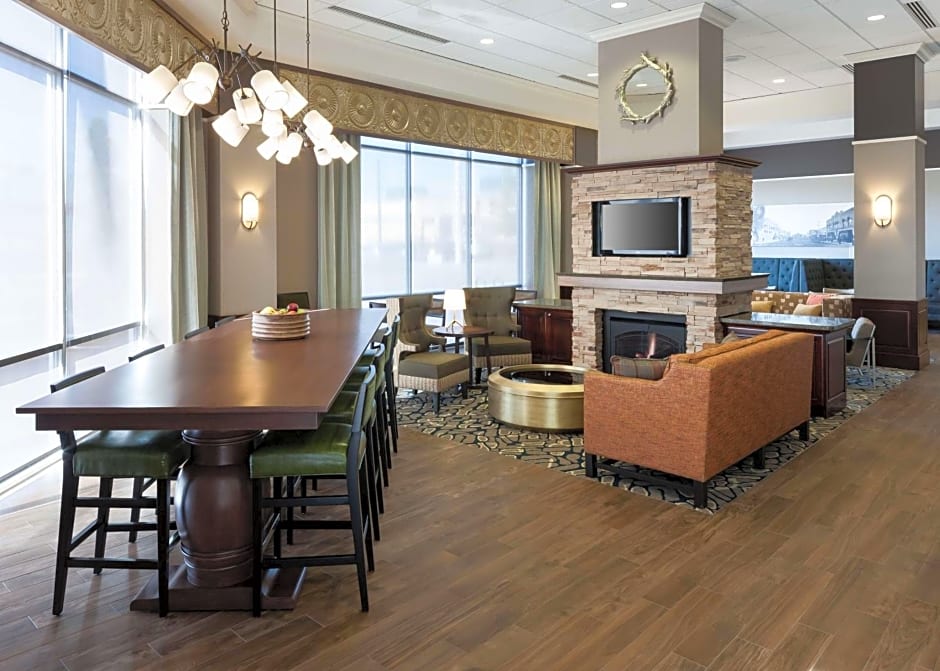 Hampton Inn By Hilton & Suites Boise-Downtown