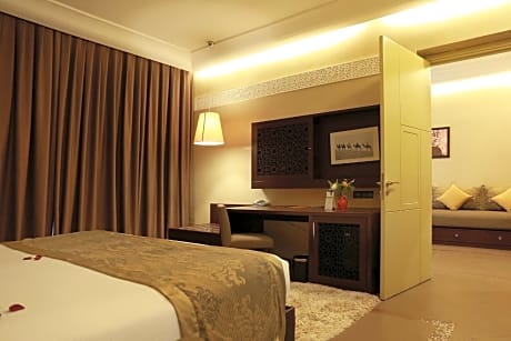Suite With Double Bed