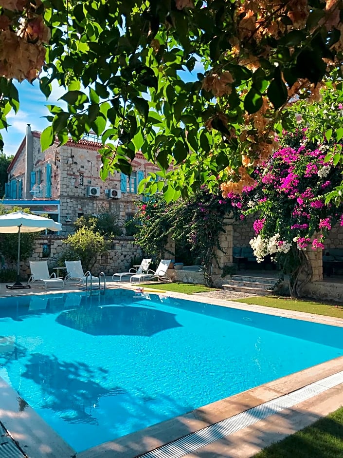 Alacati Zeytin Konak Hotel
