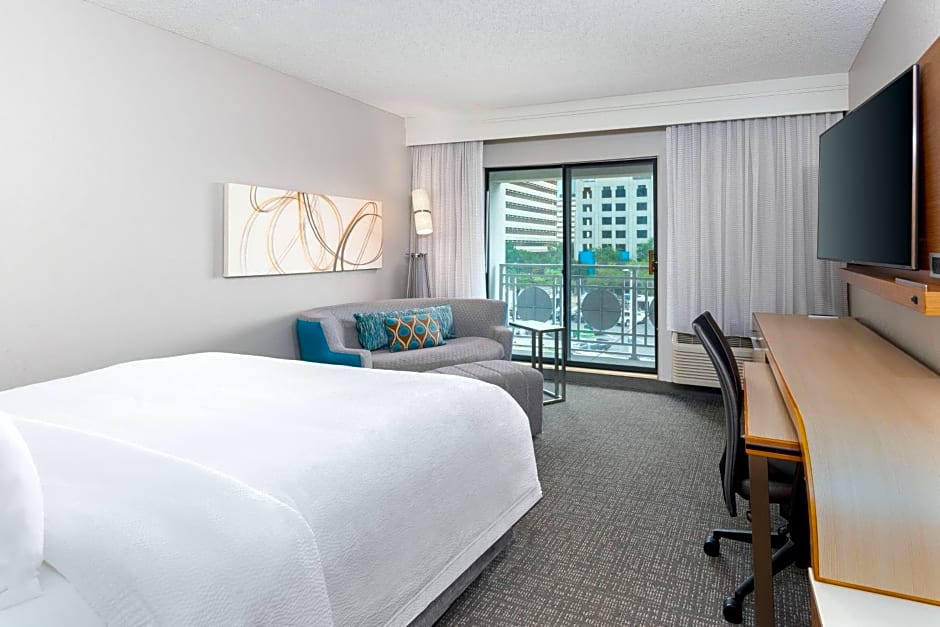 Courtyard by Marriott Tampa Downtown