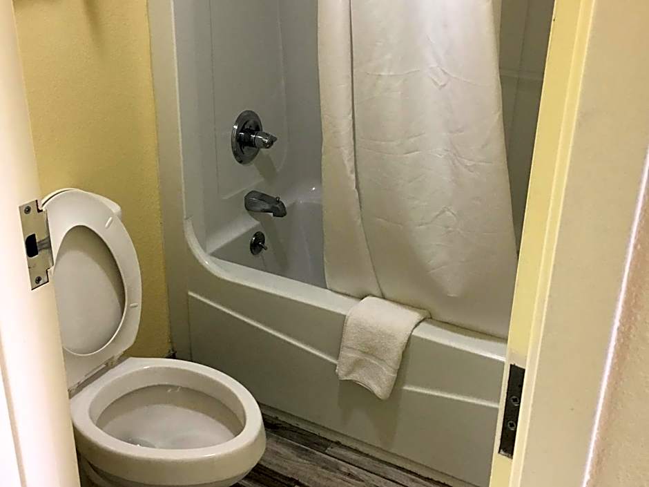 Days Inn by Wyndham Eufaula AL