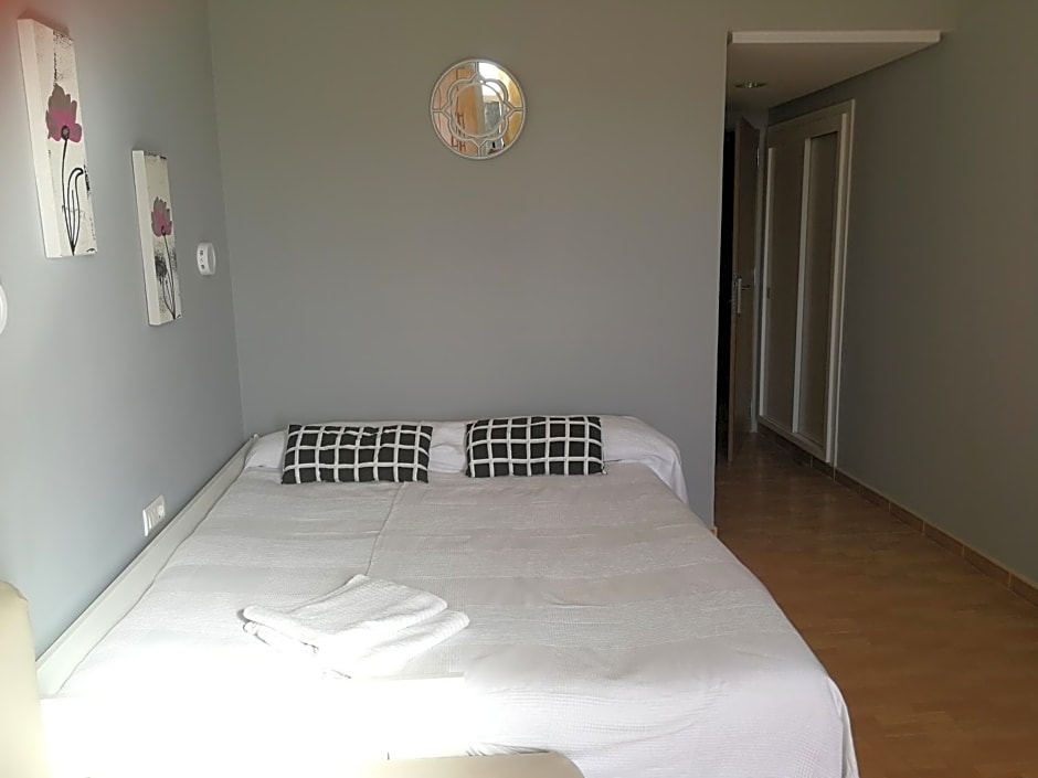 Benalmadena ,apartamento-Estudio primera Línea de Playa