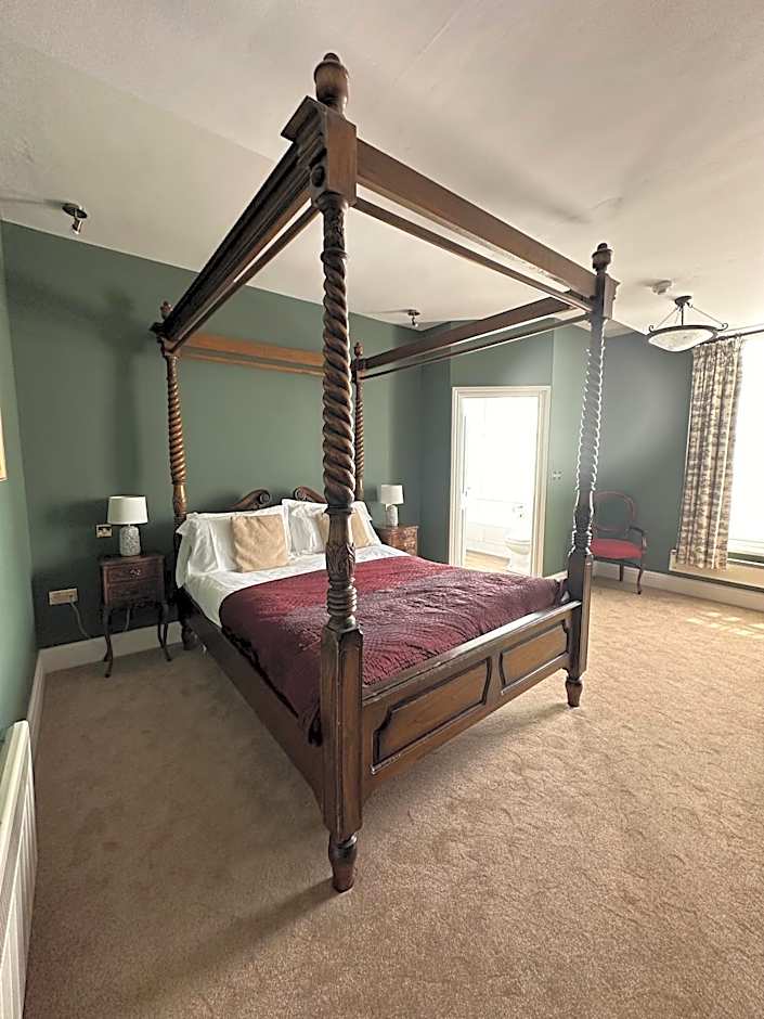 The White Hart Hotel