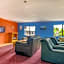 Beachcomber Lodge & Backpacker