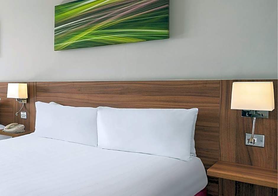 Holiday Inn Lincoln By IHG