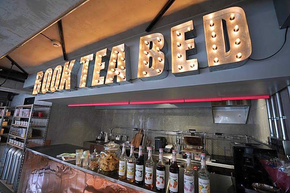 Book Tea Bed SHINJUKU-GYOEN