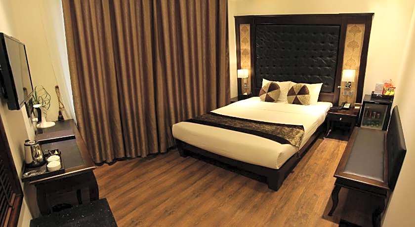 City Bay Palace Hotel