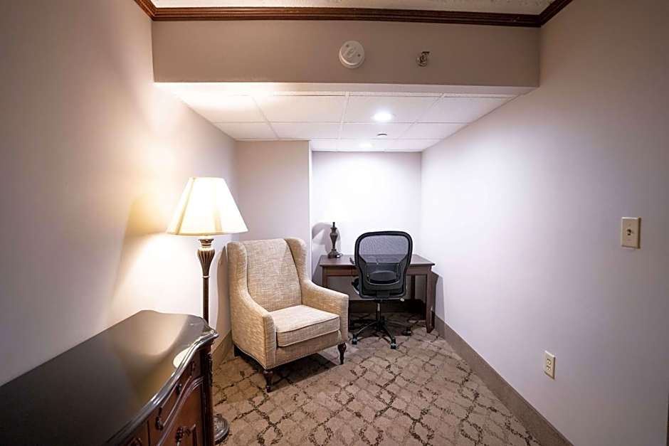 Best Western Plus Fairfield Executive Inn