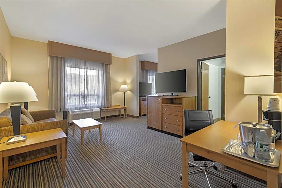 Best Western Royal Plaza Hotel & Trade Center