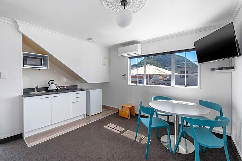 The Mission Belle Motel