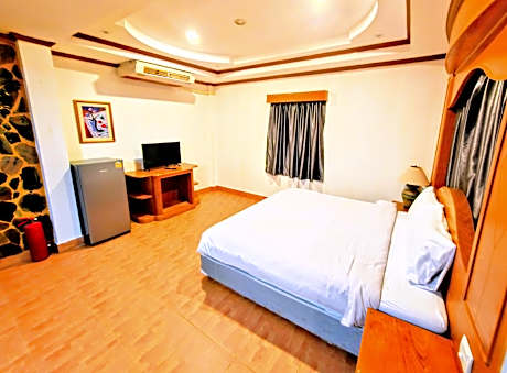 Deluxe Double or Twin