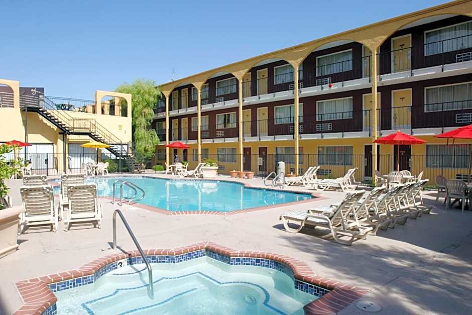 Mardi Gras Hotel & Casino