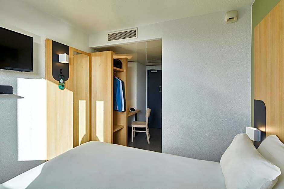 B&B HOTEL Paris Nord Gonesse Parc des Expos