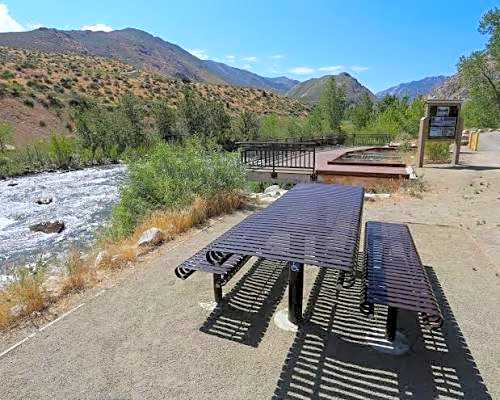 Toiyabe Motel
