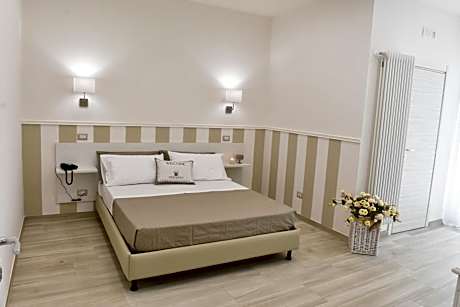 Deluxe Double Room with Extra Bed