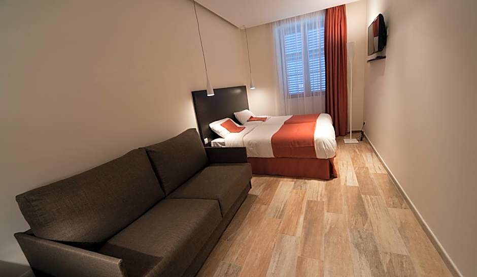 Central Hotel