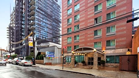 Best Western Queens Court Hotel