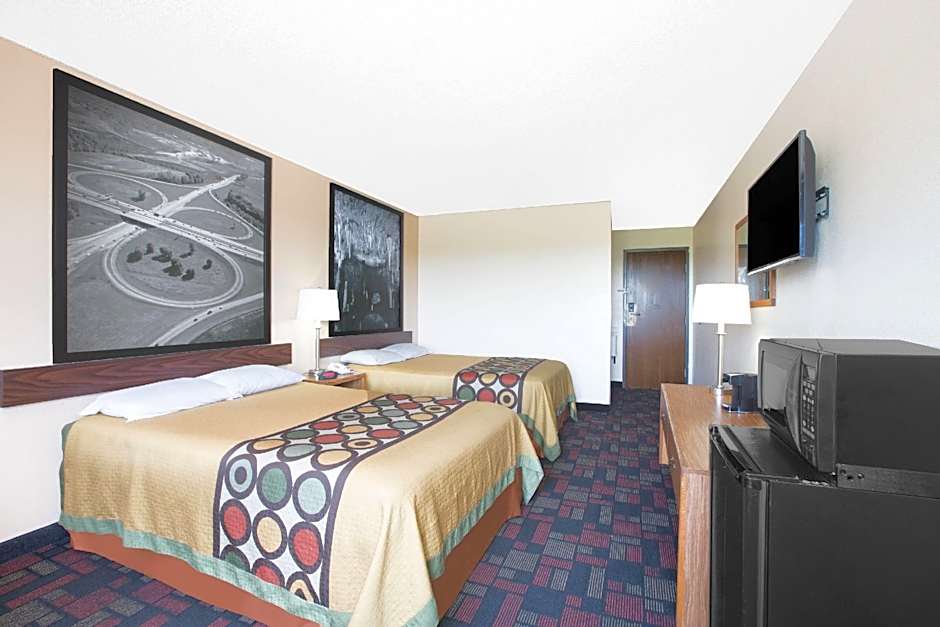 Super 8 by Wyndham Boonville