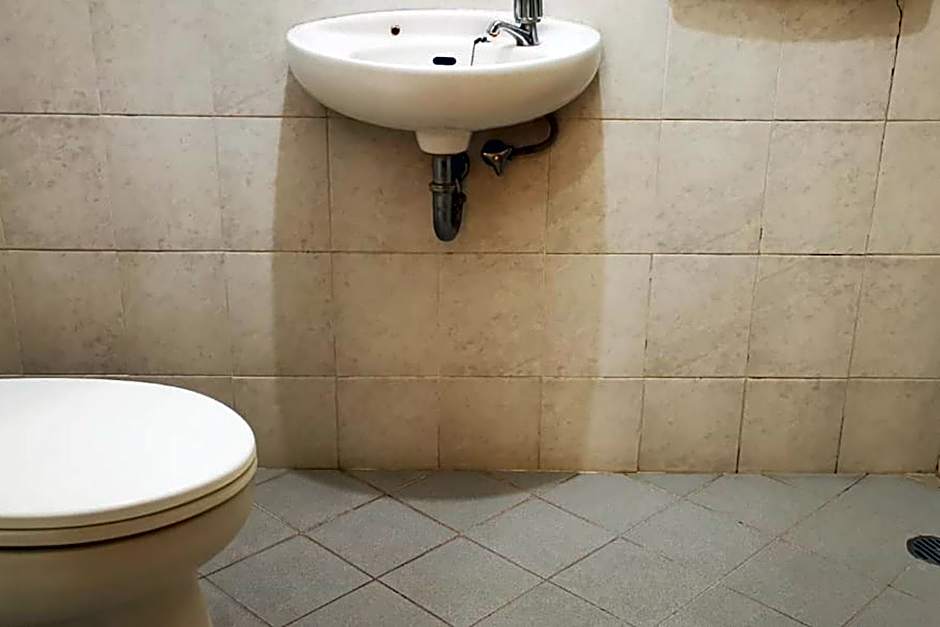 Dinnar Homestay Gayungan Syariah RedPartner