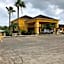 Los Fresnos Inn and Suites