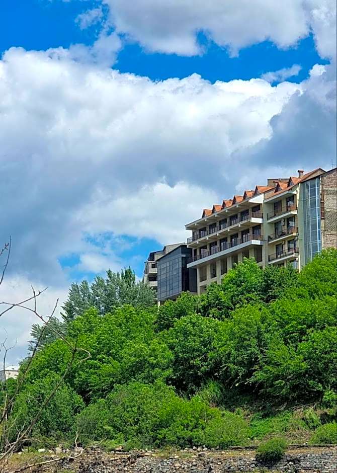 Olympia Garden Hotel