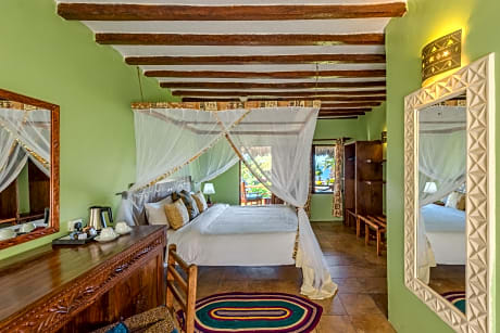 Deluxe Garden View Room