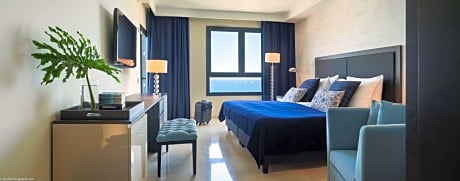 Premium Suite- 3 Bedroom & Sea View