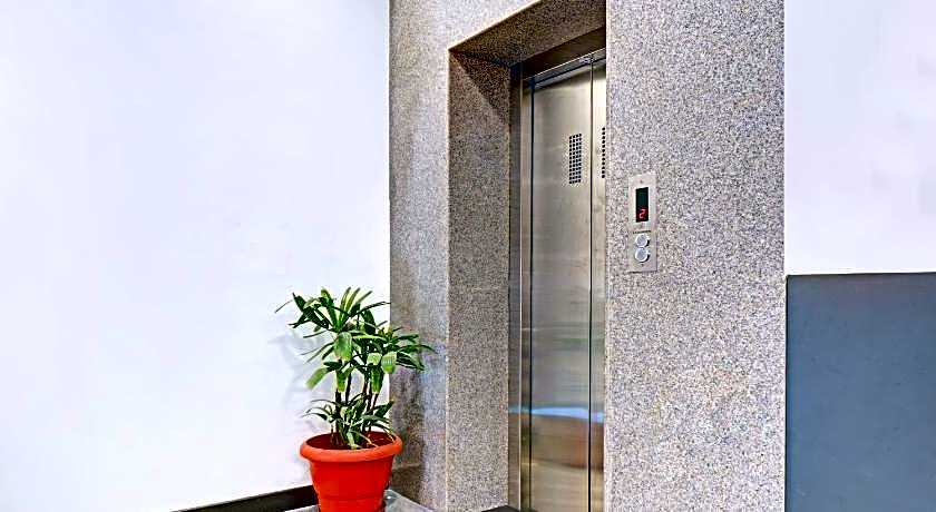 Treebo Paras Raj Near City Palace