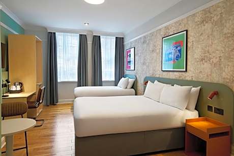 Premium Room with Double Bed and Single Bed