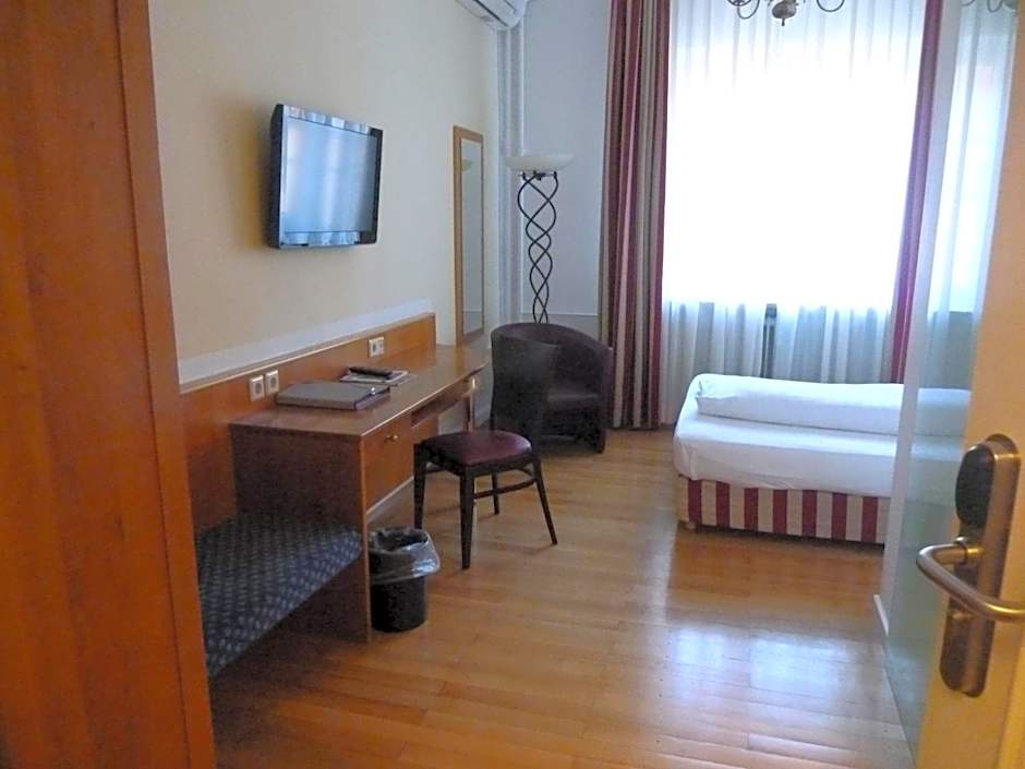 Hotel & Gasthaus Backmulde