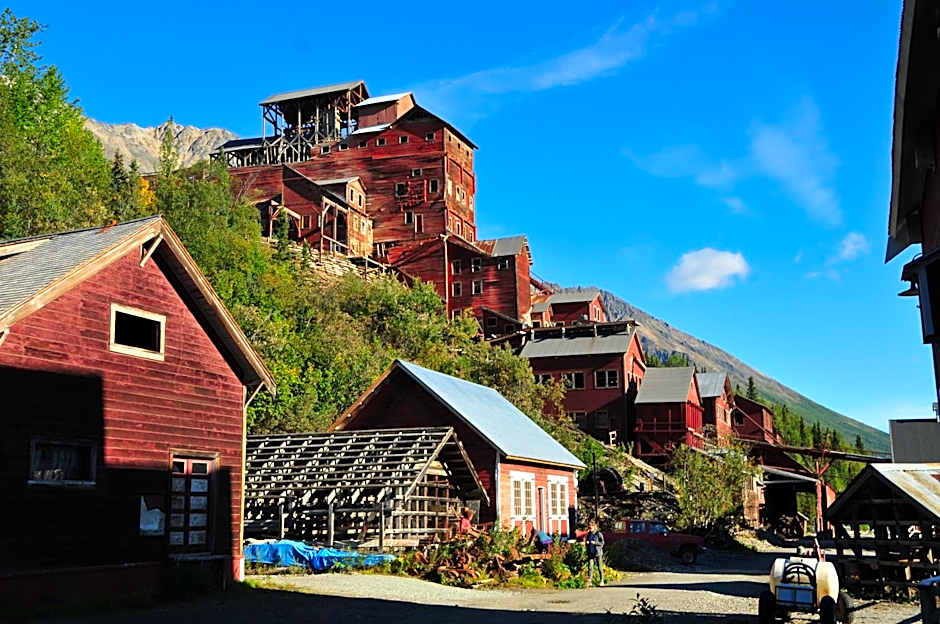 Blackburn Cabins - McCarthy, Alaska