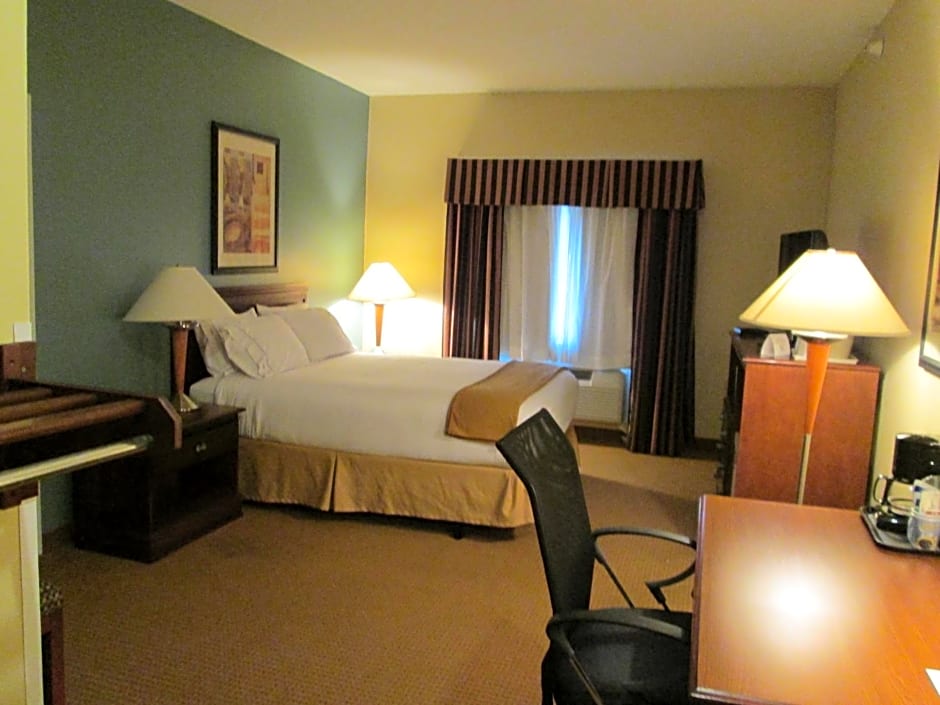 Holiday Inn Express - Newell-Chester WV, an IHG Hotel