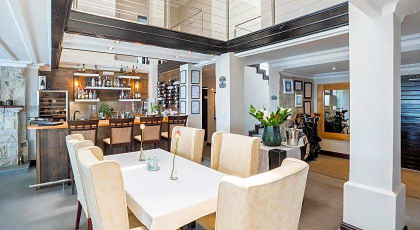 Head Over Hills Luxury Retreat