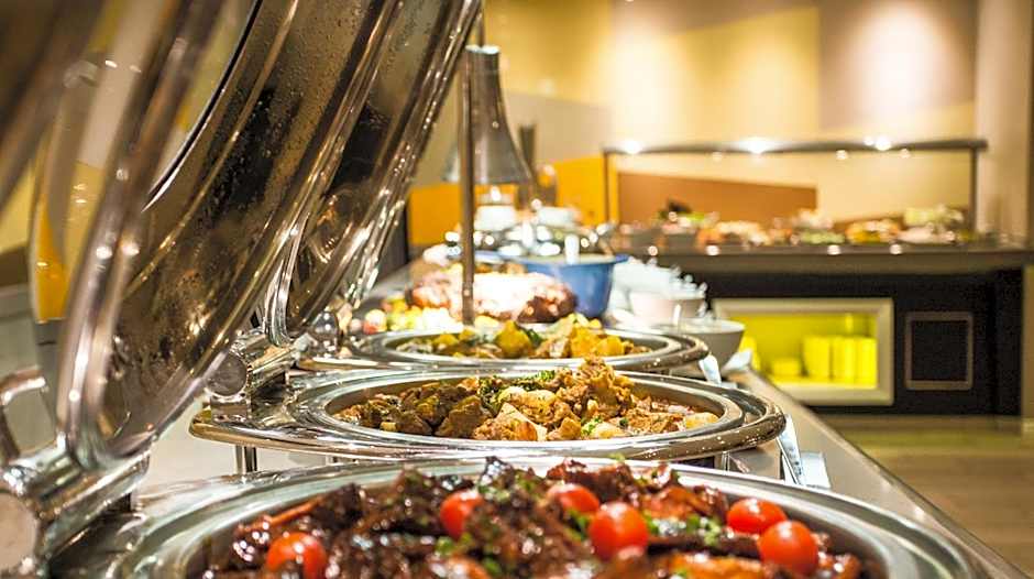 Garden Court Or Tambo International Airport