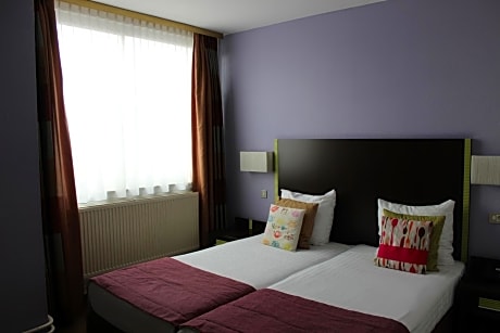 Superior Twin Room with City View - Non-refundable - Breakfast included in the price 