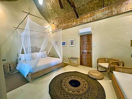 Junior Suite with Garden View