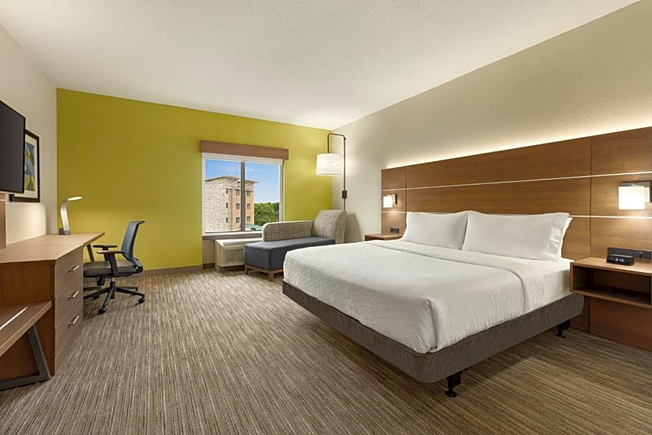 Holiday Inn Express Hotel and Suites Akron South-Airport Area By IHG