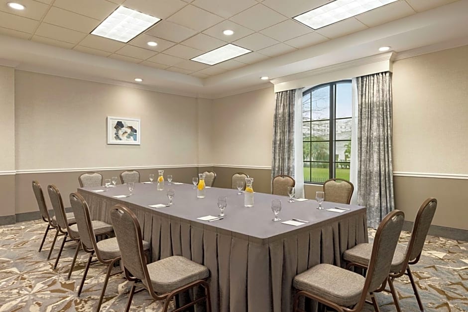 Hampton Inn By Hilton & Suites New Orleans-Convention Center