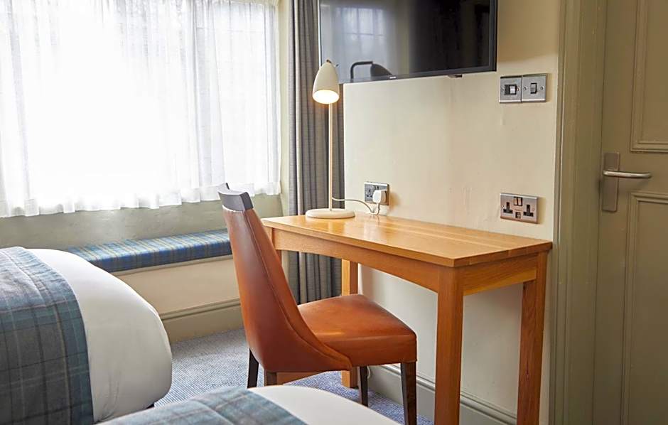 Red Lion Hotel by Greene King Inns