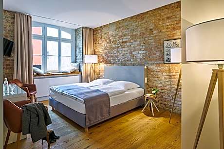 Hotel 38