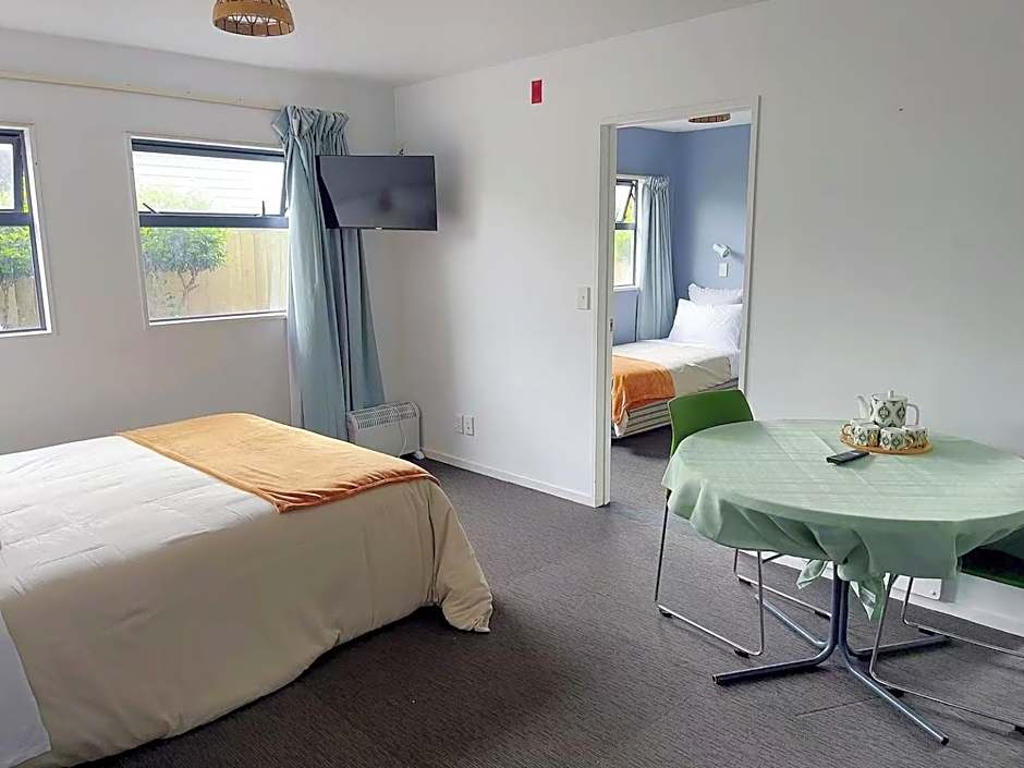 AAA Northlands Motel