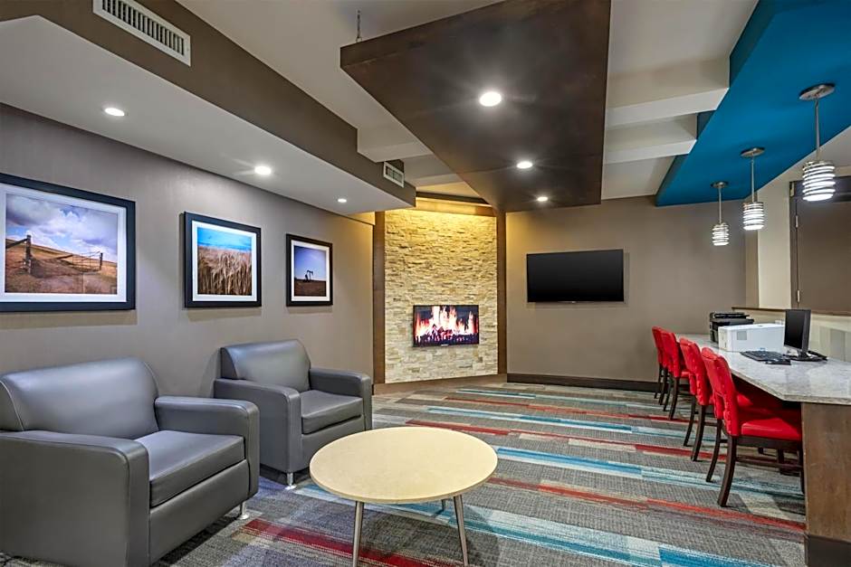 Best Western Plus Port O'Call Hotel