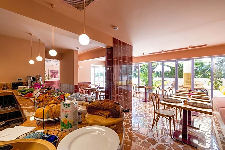 Yonca Anjelika Hotel